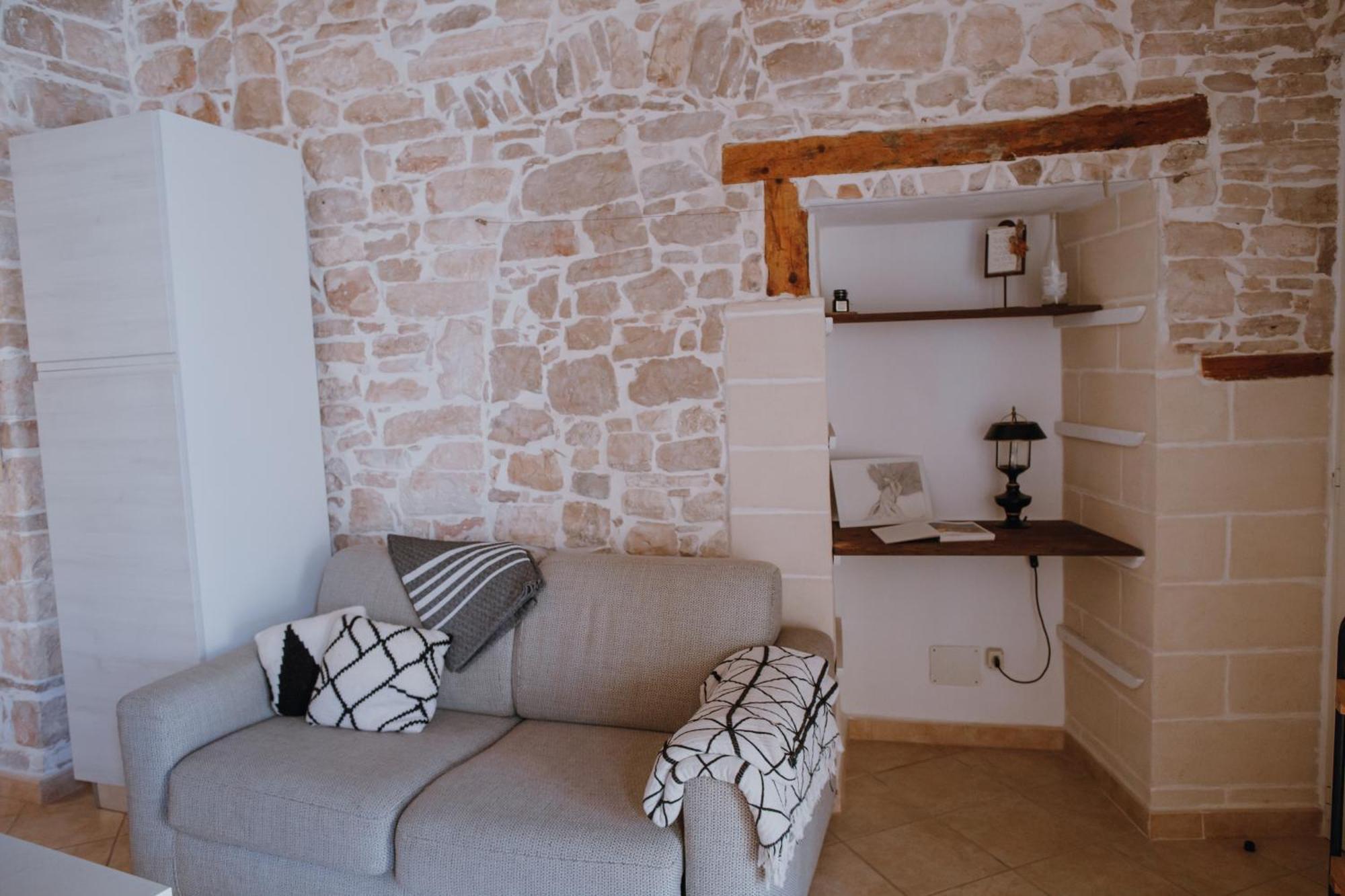Genius Loci Apartment Sannicandro di Bari Exterior photo